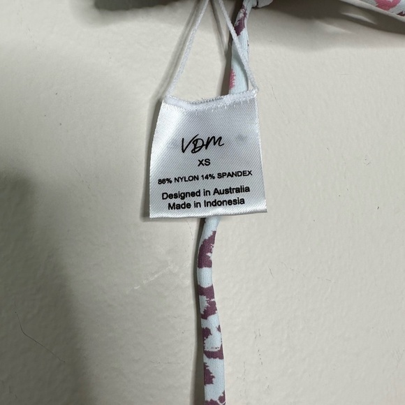 VDM South beach reversible bikini top in paisley and cheetah XS NWT - Picture 3 of 5